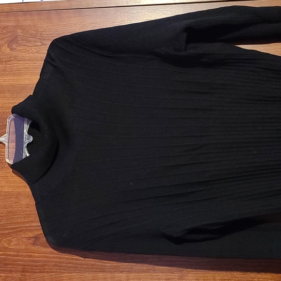 Black Turtle Neck Shirt - Picture 1 of 2